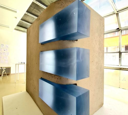 Katarina-Pozorova_15_Bakalarska-praca-–-Relationships-of-Matter-glass-concrete-2022