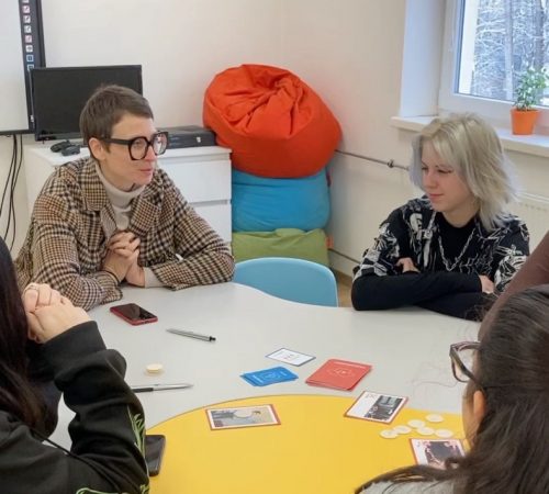 Lubica-Kmet-Jakusova_14_testovanie-kartovej-hry-medzi-mladezou