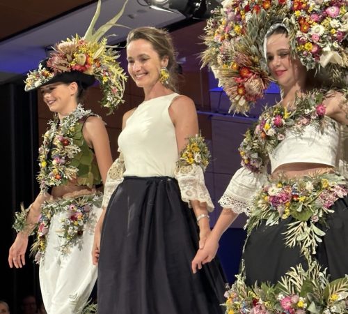 FloralTwist-By-Viera-Keogh_10_Australian-Wearable-art-Festival-2023_04