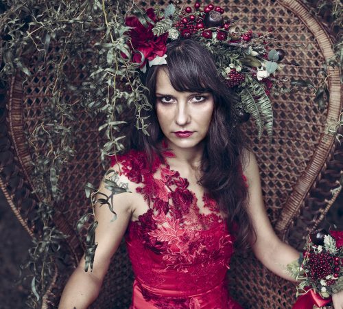 Vlasta-Zakova_01_PortretVlastaZakova_2018_fotoAtelier100_OdevVlastaZakova_veniecLaVi