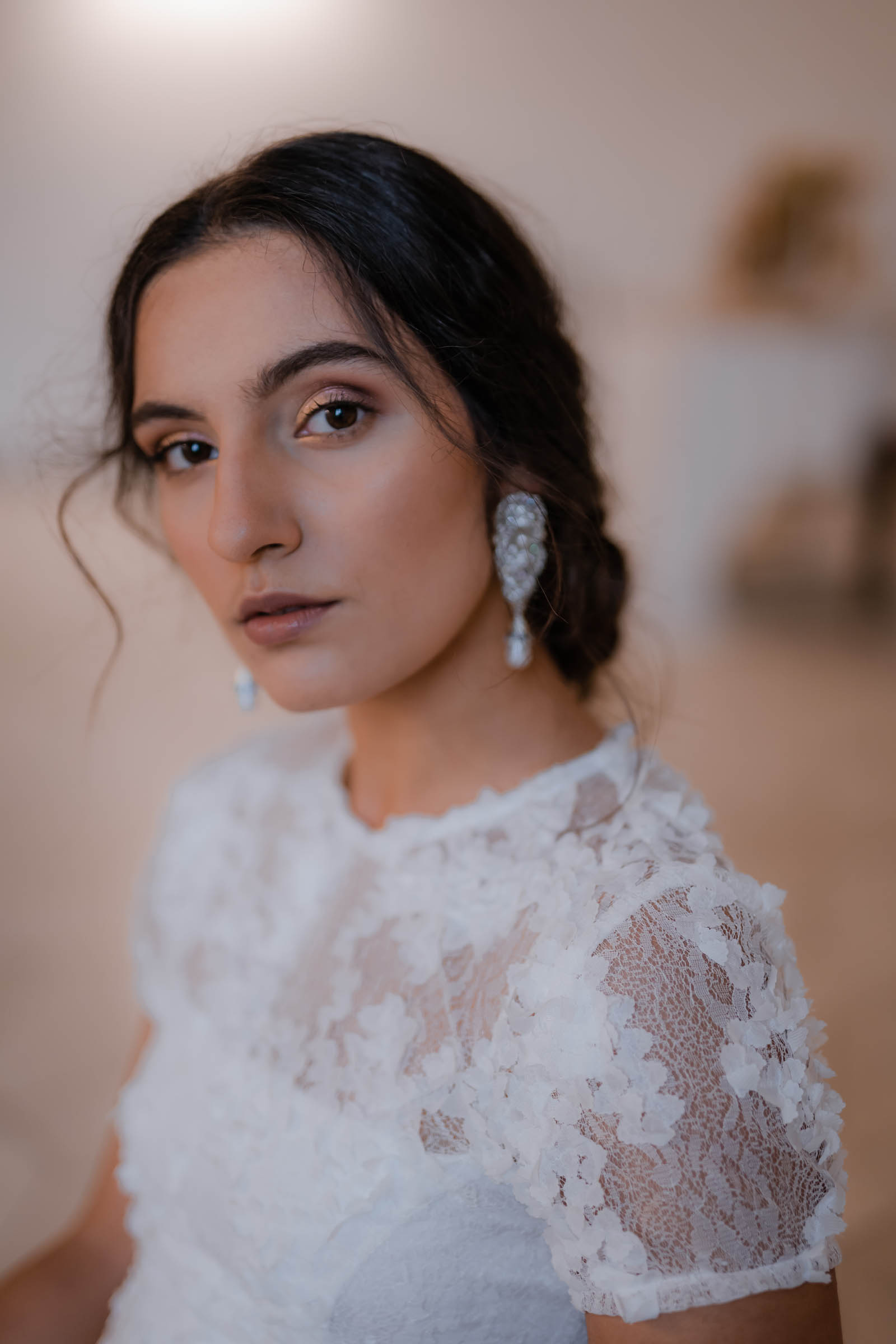 boho-svadobne-saty-veronika-kostkova-wedding-atelier-2019-rosa-3